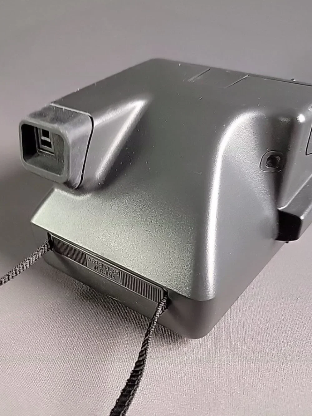 Vintage Polaroid One Step Close Up 600 Instant Film Camera With Strap NOT TESTED
